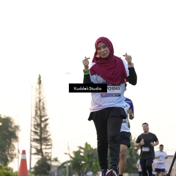 Runner Photo 7777726