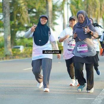 Runner Photo 7777737