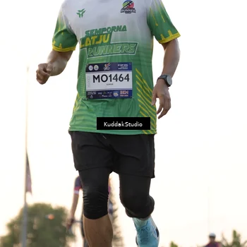 Runner Photo 7777754