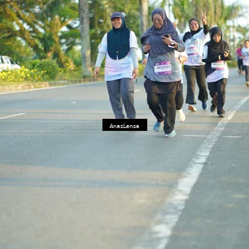 Runner Photo 7777791