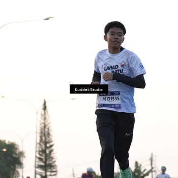 Runner Photo 7777797