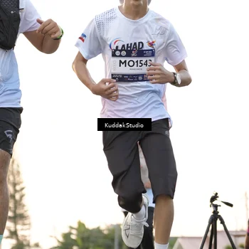 Runner Photo 7777829