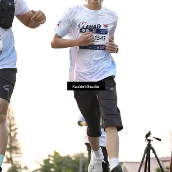 Runner Photo 7777833