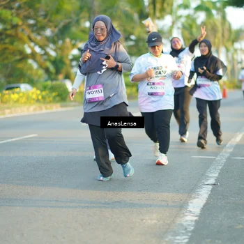 Runner Photo 7777834
