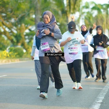 Runner Photo 7777851