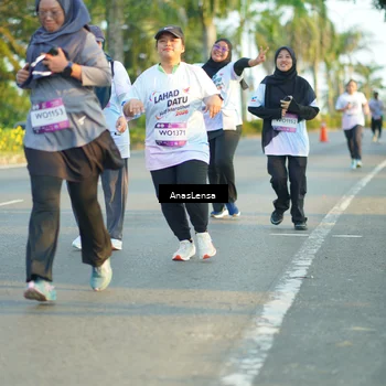 Runner Photo 7777853