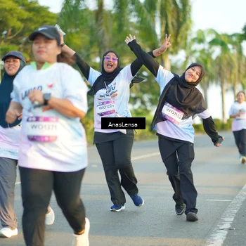 Runner Photo 7777885