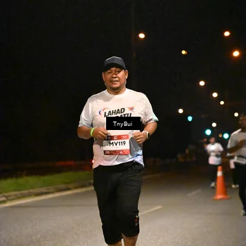 Runner Photo 7777902