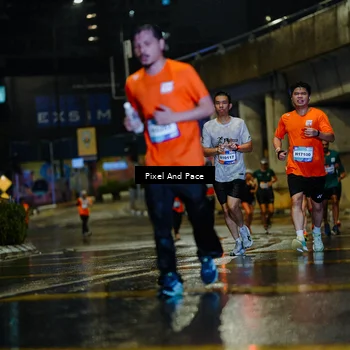 Runner Photo 7777915