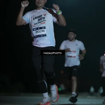 Runner Photo 7777929