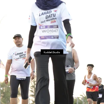 Runner Photo 7777930