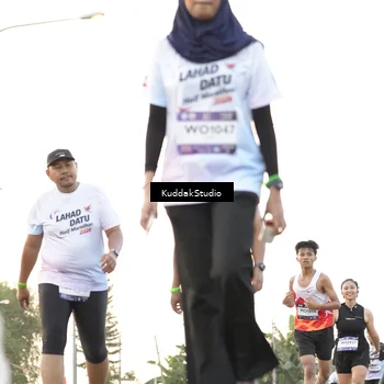 Runner Photo 7777936
