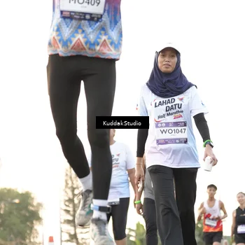 Runner Photo 7777942
