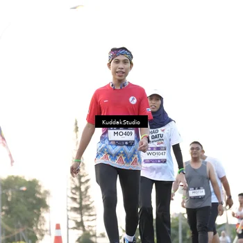 Runner Photo 7777949