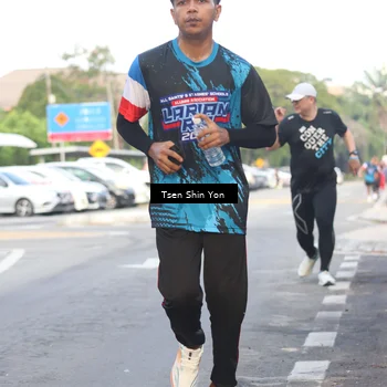 Runner Photo 7777954