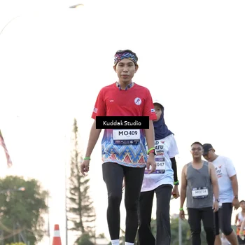 Runner Photo 7777955