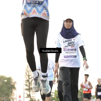 Runner Photo 7777958