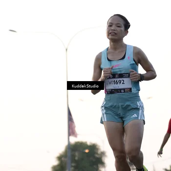 Runner Photo 7777973