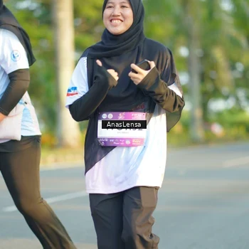 Runner Photo 7777980
