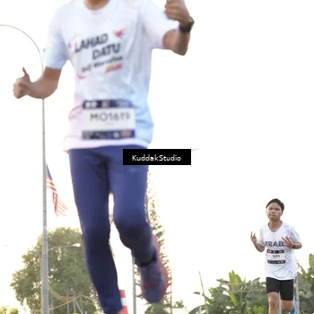 Runner Photo 7777982