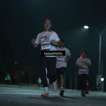 Runner Photo 7777985