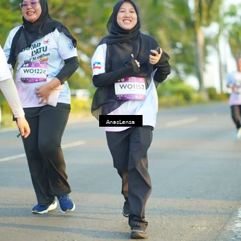 Runner Photo 7777988