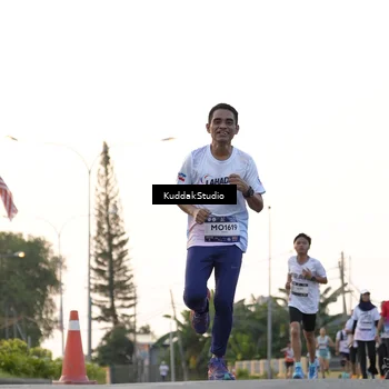 Runner Photo 7778013