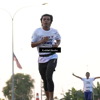 Runner Photo 7778026
