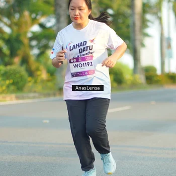 Runner Photo 7778049
