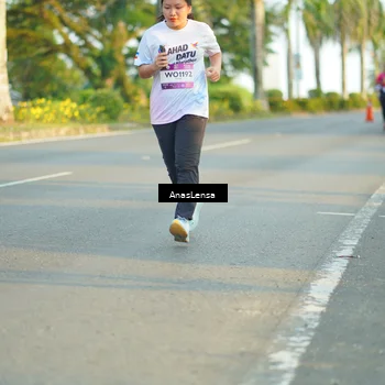 Runner Photo 7778079