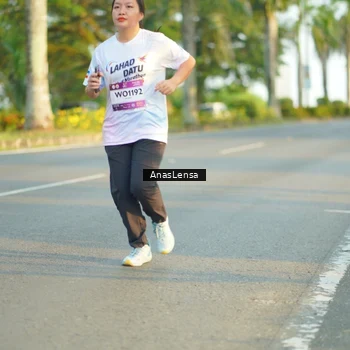 Runner Photo 7778099