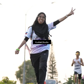 Runner Photo 7778102
