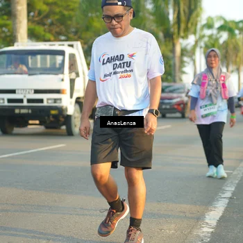 Runner Photo 7778105