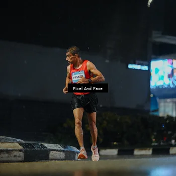 Runner Photo 7778111