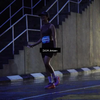 Runner Photo 7778112