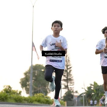 Runner Photo 7778146