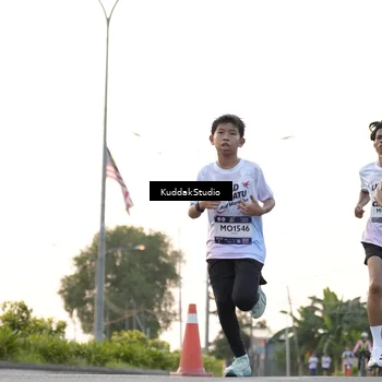 Runner Photo 7778152