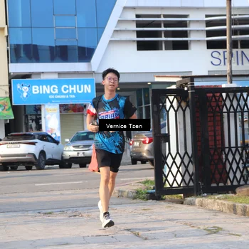 Runner Photo 7778277