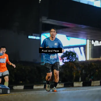 Runner Photo 7778340