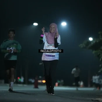 Runner Photo 7778378