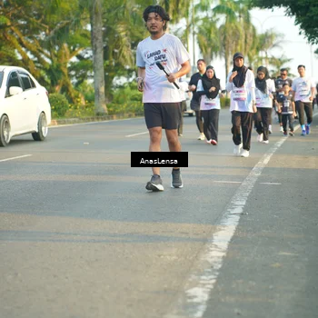 Runner Photo 7778401