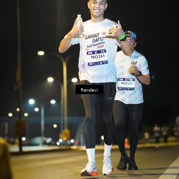 Runner Photo 7778413
