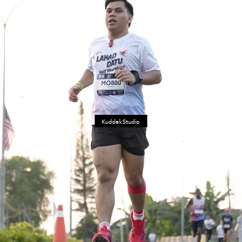 Runner Photo 7778416