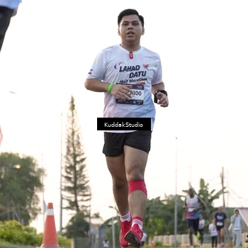 Runner Photo 7778418