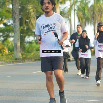 Runner Photo 7778420