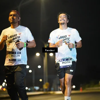 Runner Photo 7778426