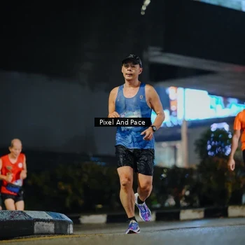 Runner Photo 7778445