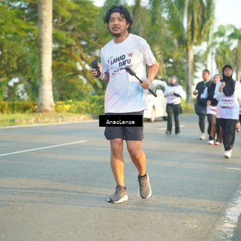 Runner Photo 7778448