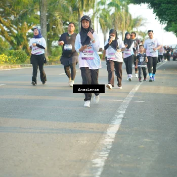 Runner Photo 7778465