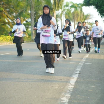 Runner Photo 7778477